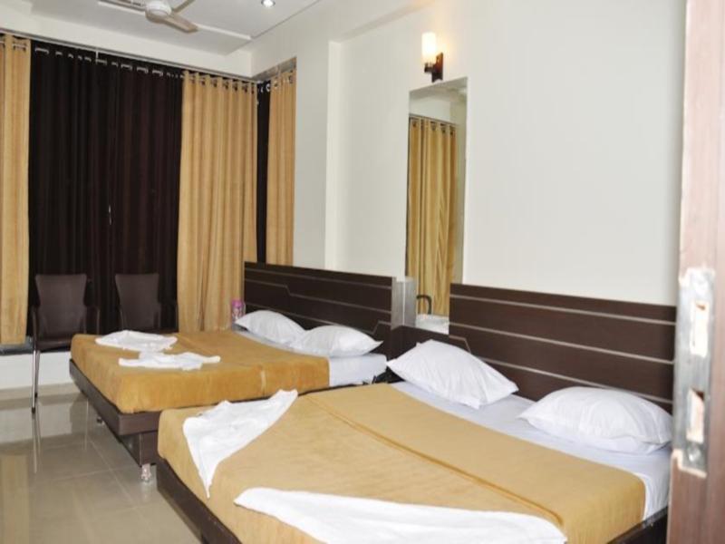 Hotel Sai Govind Shirdi Ngoại thất bức ảnh